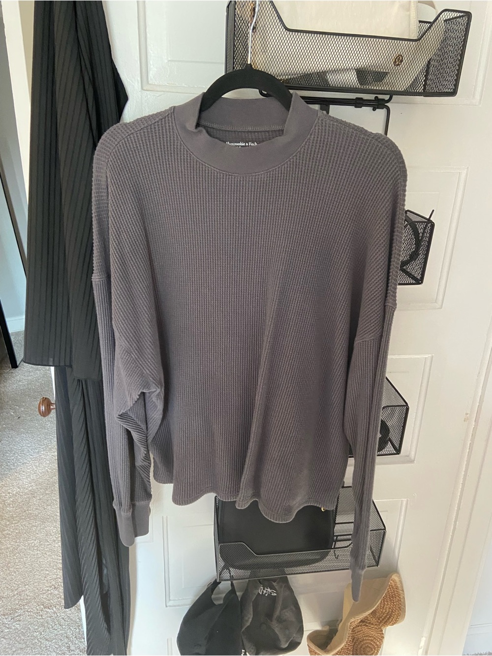 Abercrombie & Fitch Crewneck Waffle Knit Sweater - Charcoal Gray